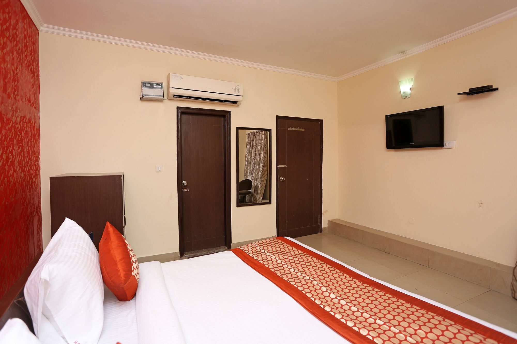 Hotel Aero Look Új-Delhi Kültér fotó