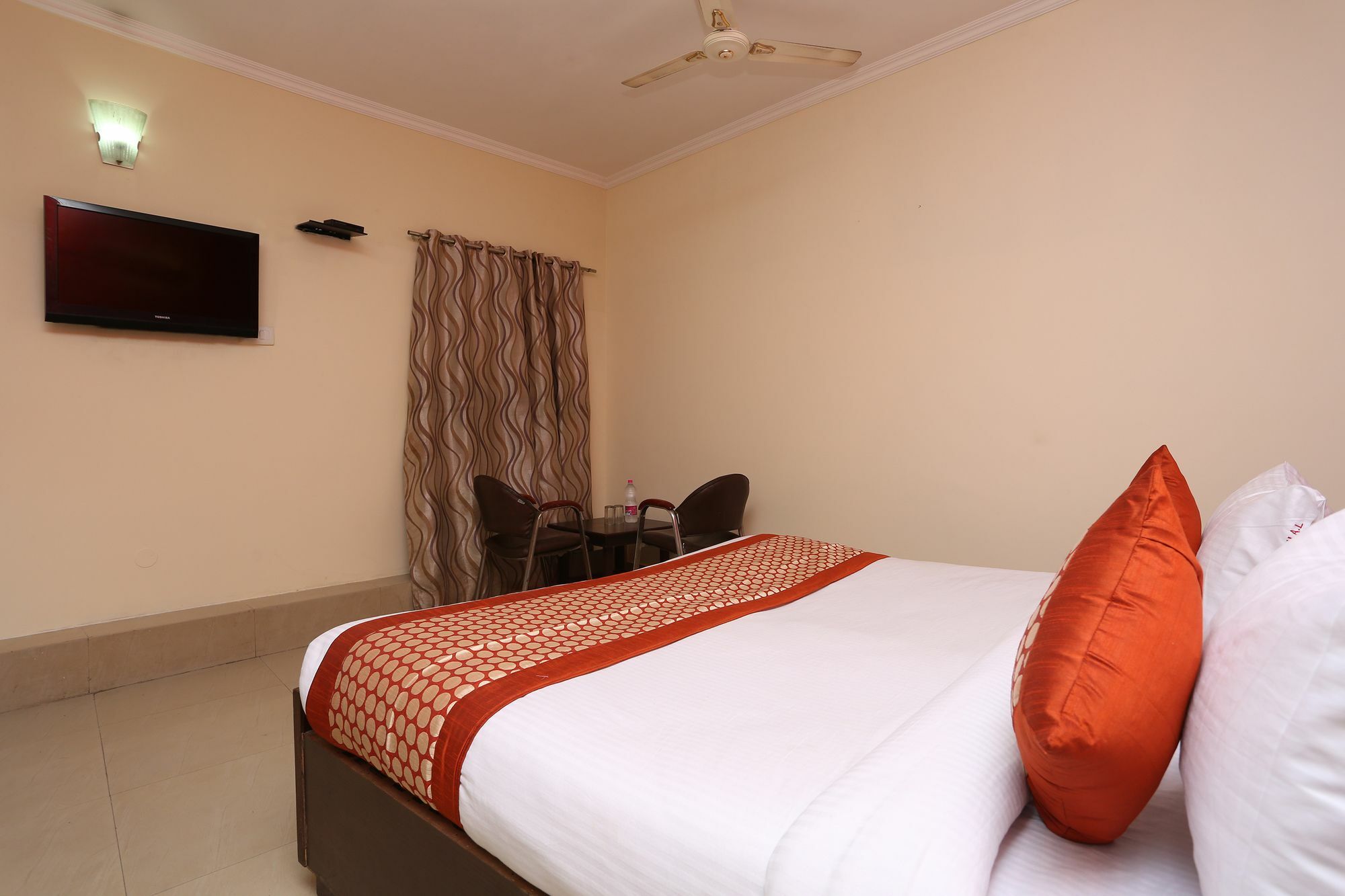 Hotel Aero Look Új-Delhi Kültér fotó