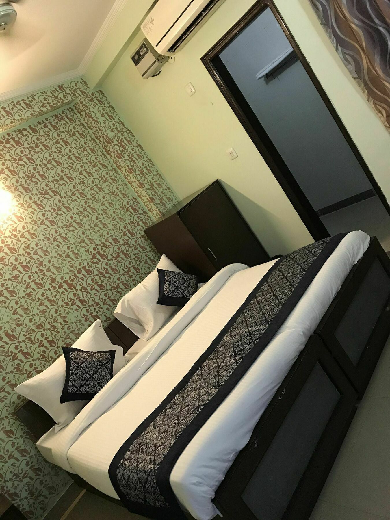 Hotel Aero Look Új-Delhi Kültér fotó